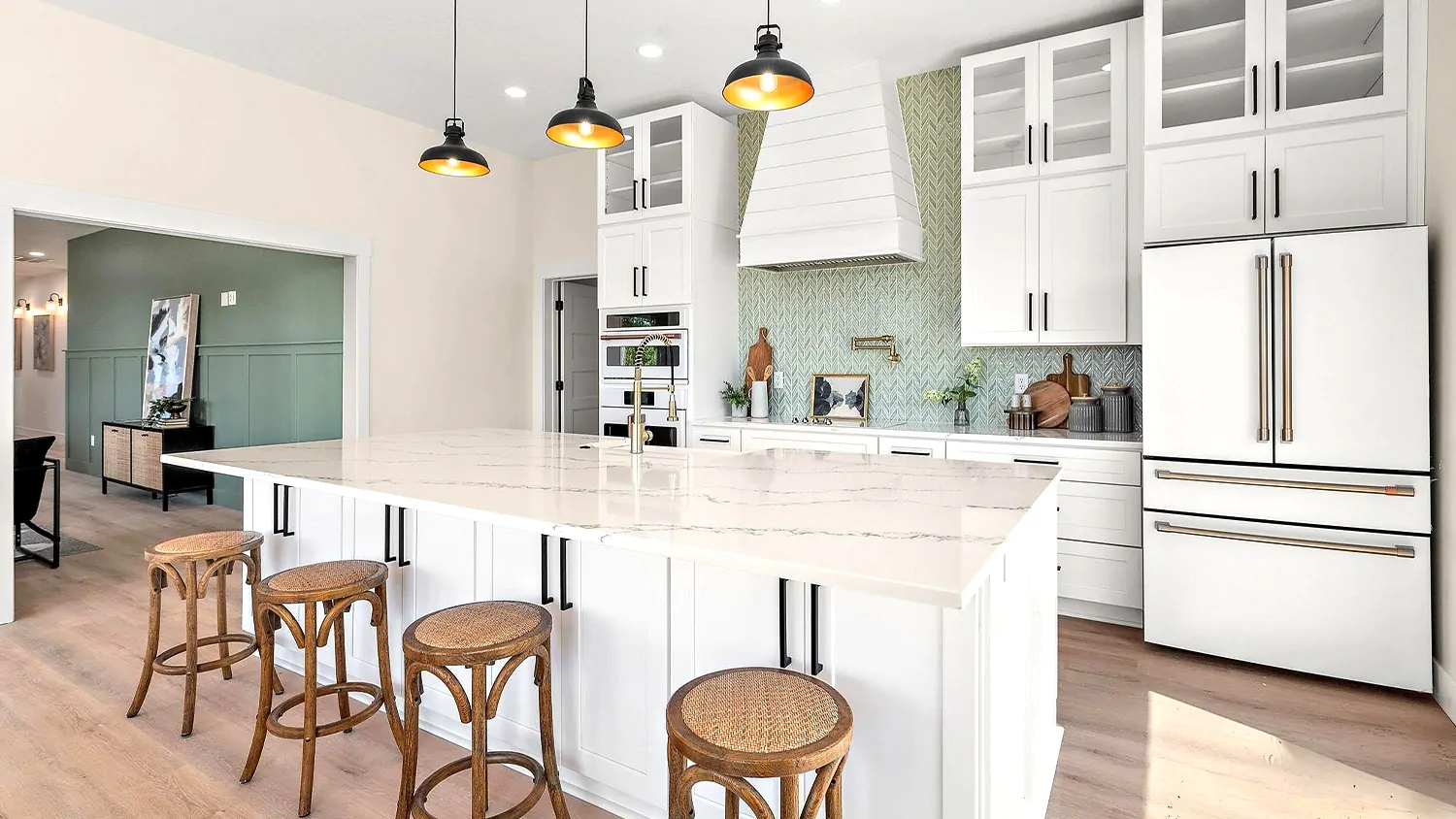 Bright White Shaker Cabinets | Shop online at Wholesale Cabinets