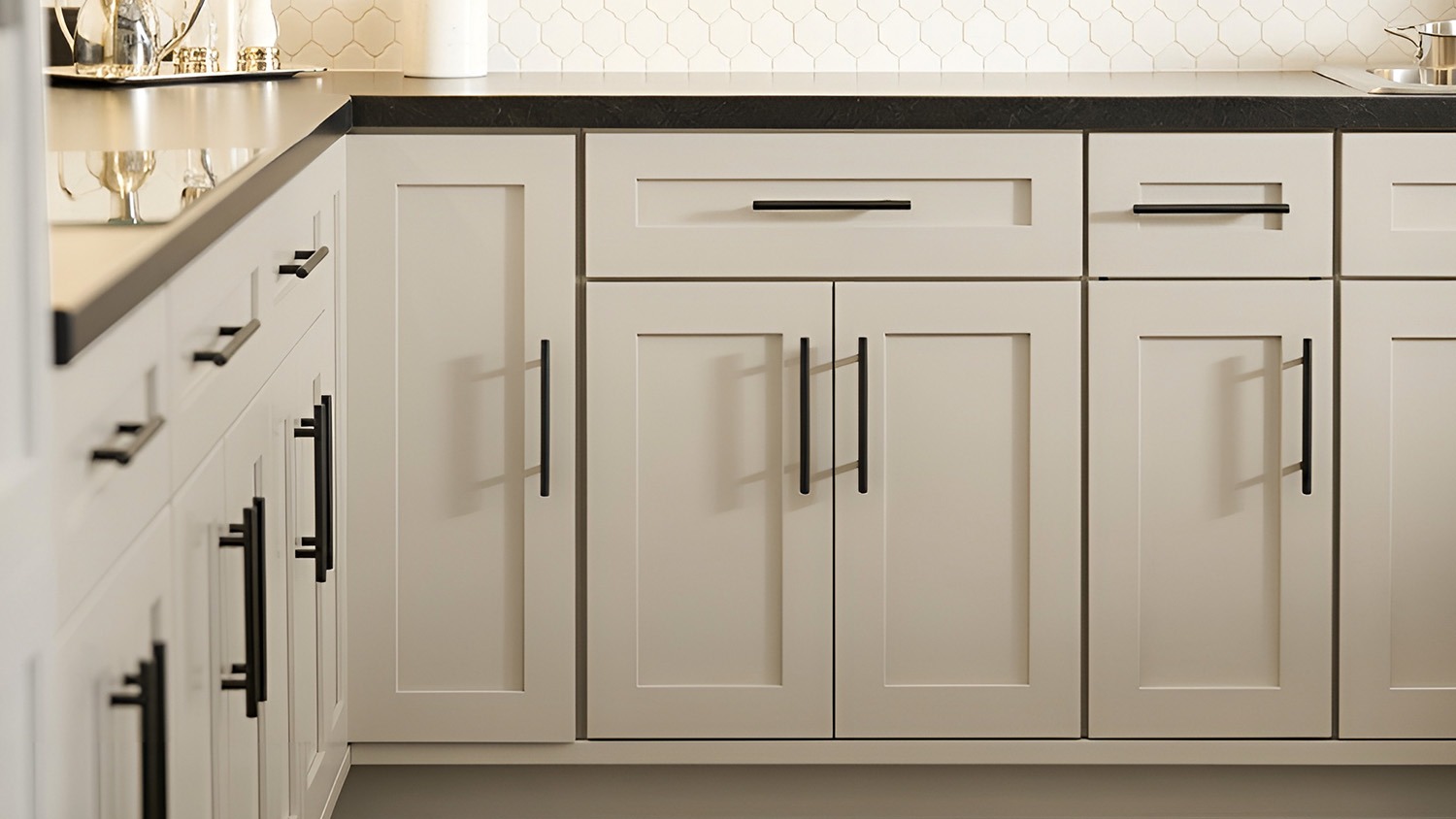 Elegant Sand Shaker RTA Kitchen Cabin...